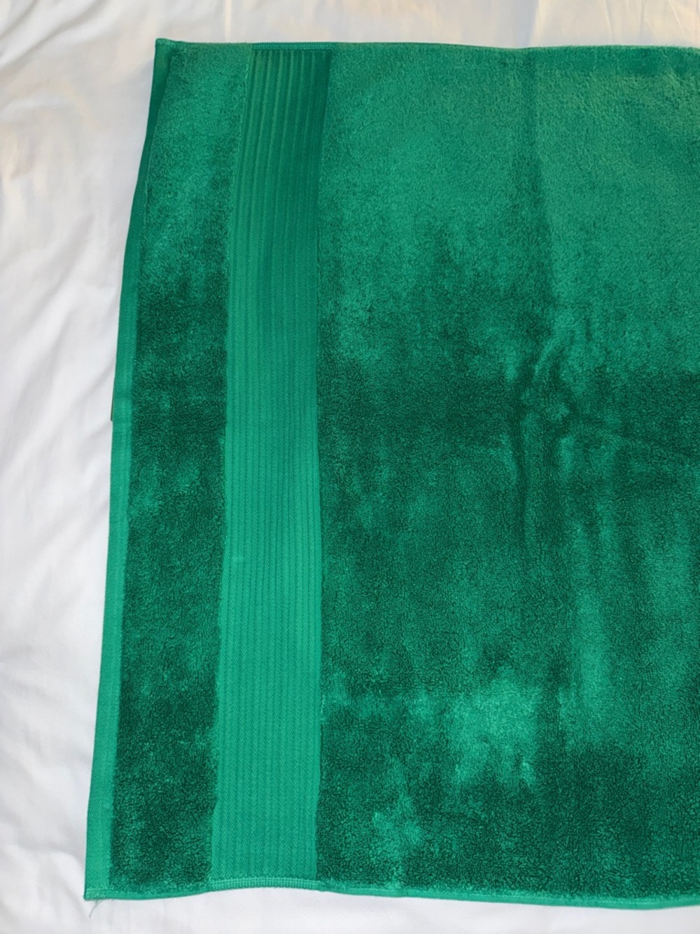 kate spade Bright Green Bath Towel - Picture 7 of 11